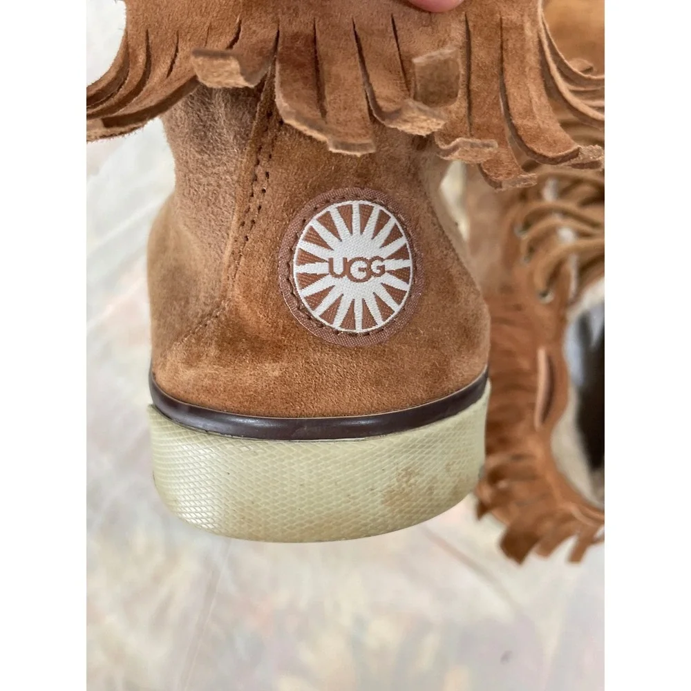 UGG Womens 9 Sneaker Chestnut Brown Fringe Suede Shearling Moccasin 3319